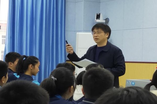 老三篇为人民服务原文及翻译