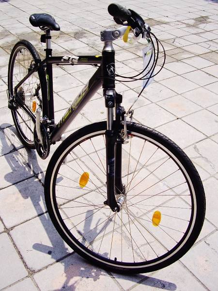 你好，还是关于美利达逍遥的，我想整一辆城市逛逛，不知现在价位，另外还有性能怎么样啊？