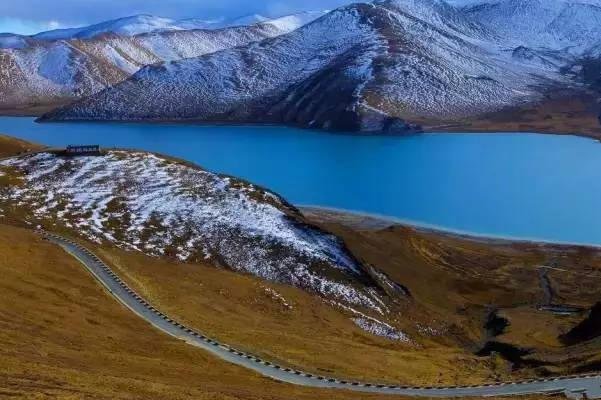 男子西藏发现蓝色古冰川，蓝色古冰川是如何形成的？