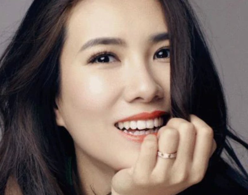 电视剧《正阳门下小女人》最后韩春明结局是什么？