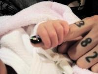 Miyavi的丫儿出生了没...