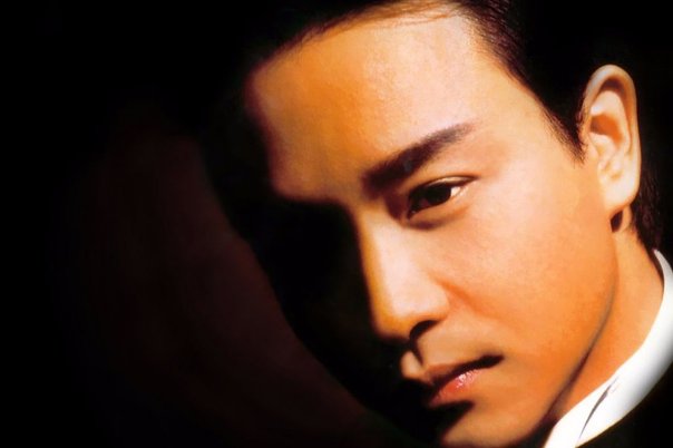 张国荣生前最后一次个人演唱会是?