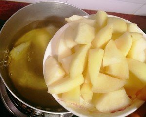 冰糖和雪梨能一起炖吗？