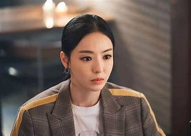 考试考得很差，可是我回家跟姐姐说我考的很好，他叫我拿试卷给他看，我该怎么办