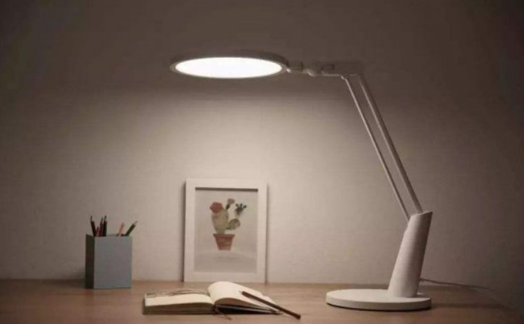 台灯的AAA级和AA级有什么不同呢？