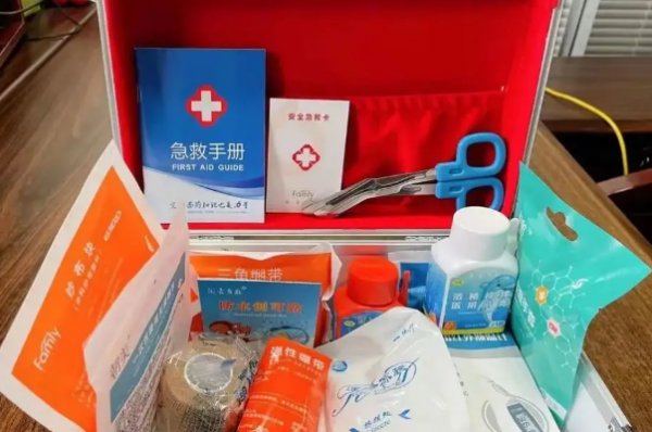 生产急救包的上市企业