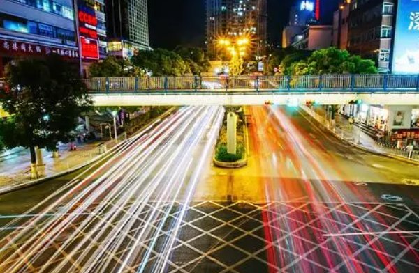 川流不息跟什么动物有关