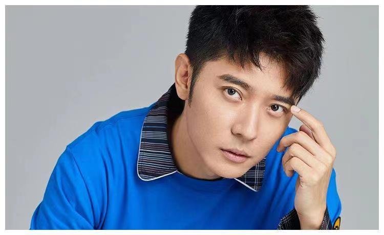 《勇者无惧》张丹峰反差演绎双面英雄，他的扛剧能力怎么样？