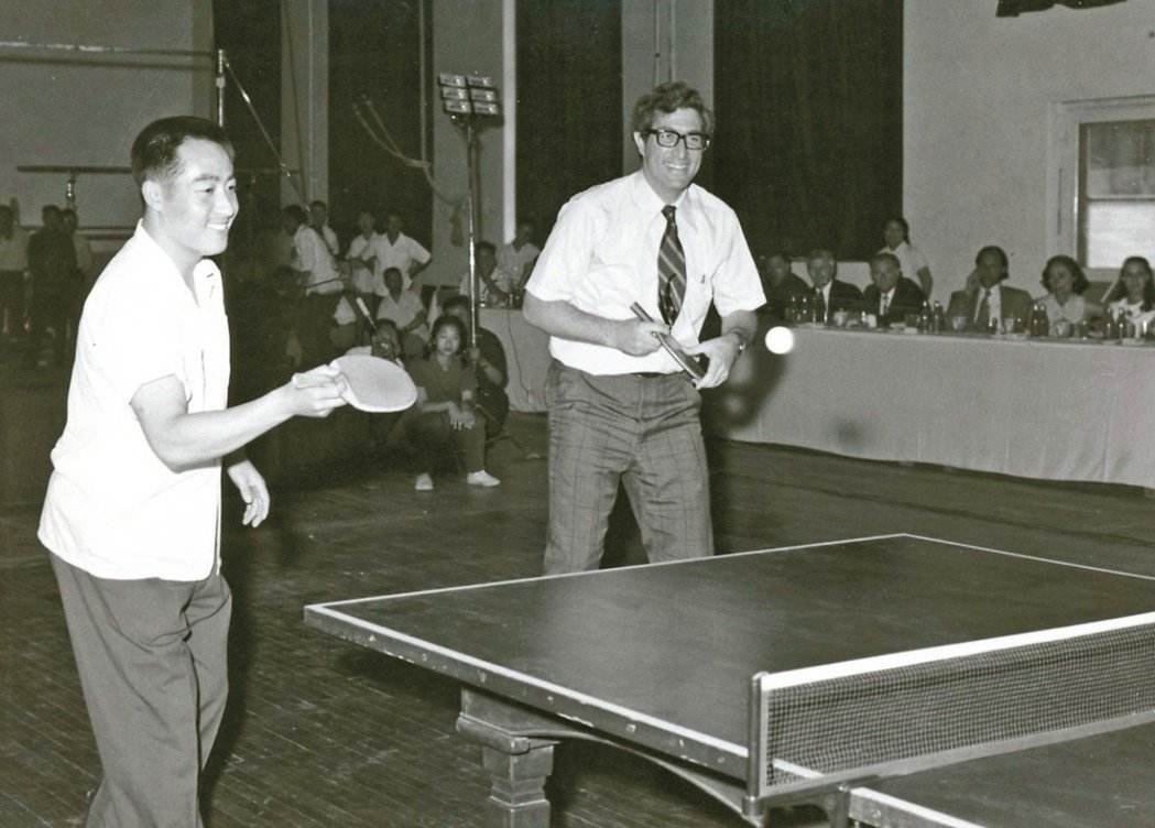 什么叫“小球推动大球”？