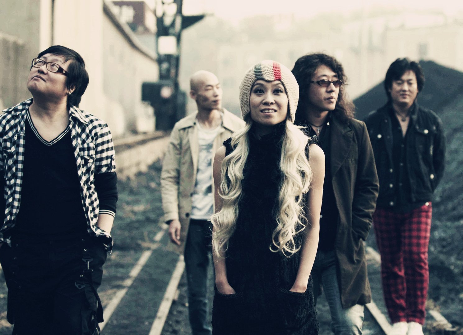 天空之镜乐队的乐队经历