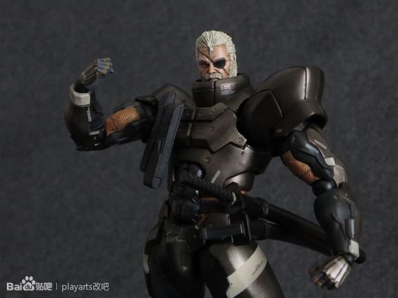 索利达斯·斯内克的角色经历