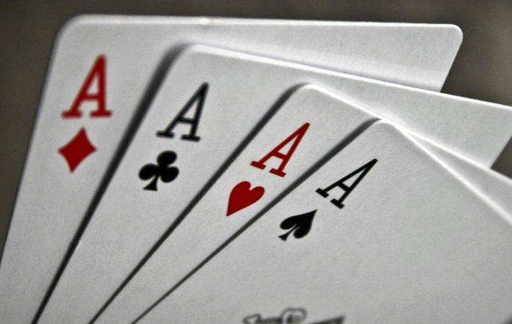 四副牌的规则是什么