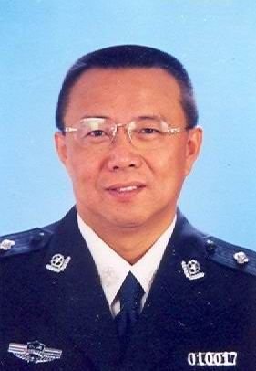 姜战林的人物简介