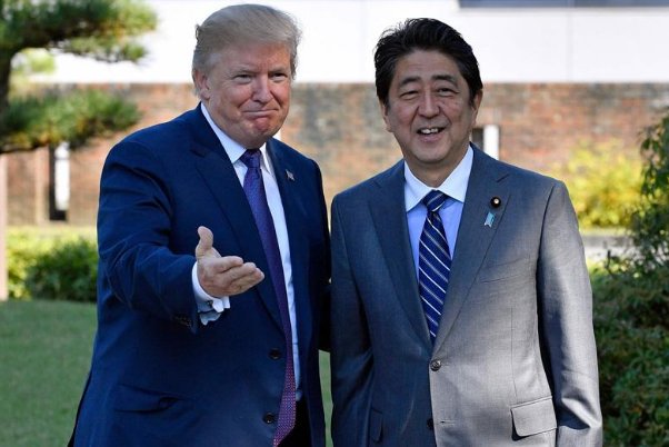 在如今安倍晋三领导下的日本政府,它们到底是偏左还是偏右?