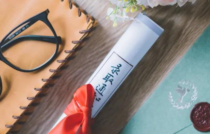 服从调剂是在自己选的专业组里调剂吗