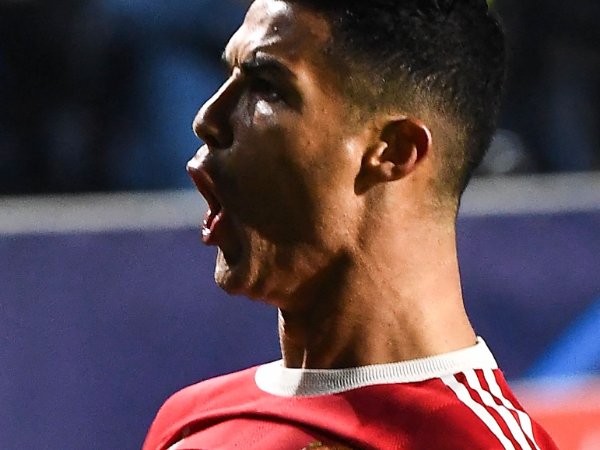 c罗正式宣布退役时间