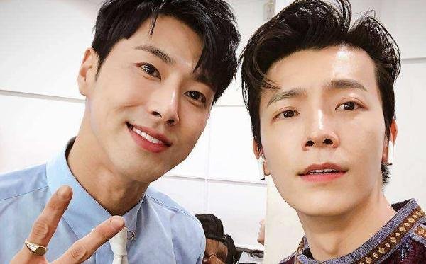 郑允浩叫李秀满交观后感,他为什么这么硬气让老板交作业?