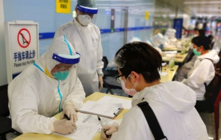 8省超400人感染新冠，今冬动态清零的难度有多大？