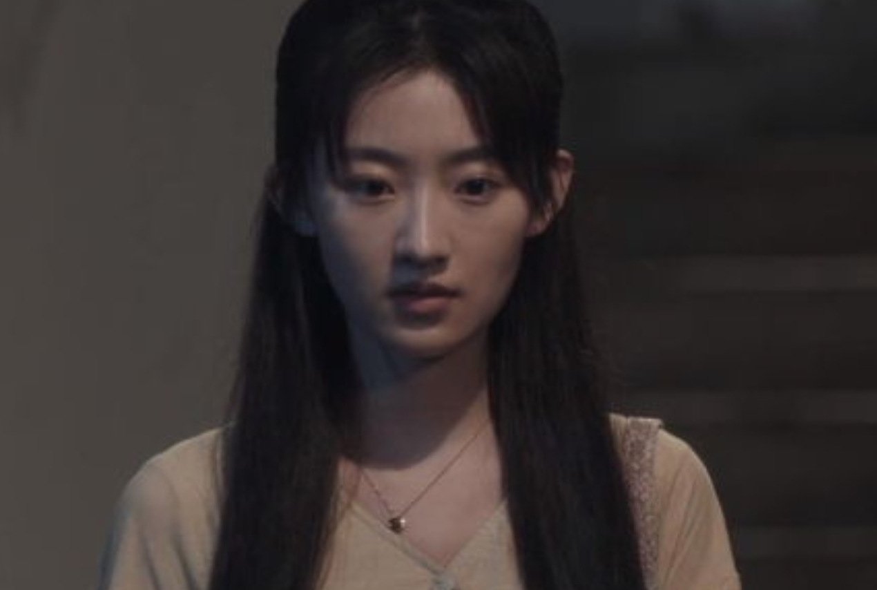 《扫黑风暴》：孙兴坏归坏，但为什么要让徐英子咬住大理石茶几呢