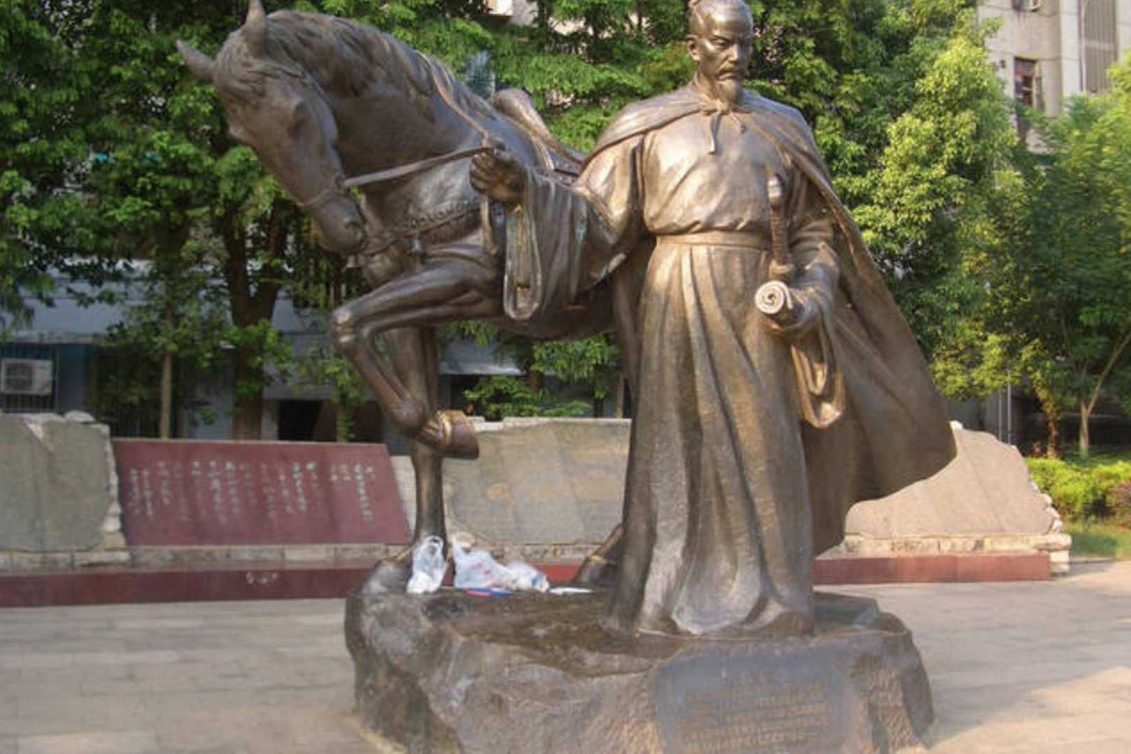 碧天如水夜云轻上一句