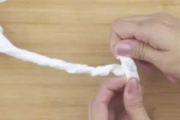 餐巾纸怎么折花