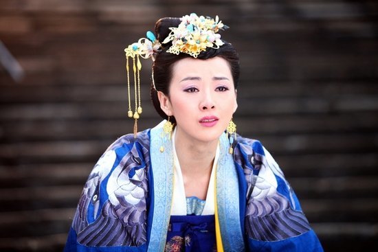 《倾世皇妃》中，高贵骄傲的公主为什么会爱上奴隶太子？