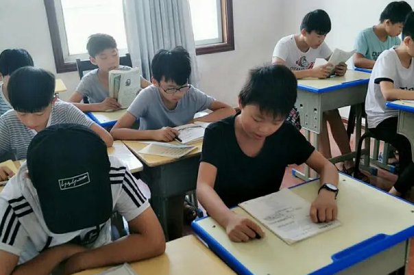 昆山片玉打一准生肖