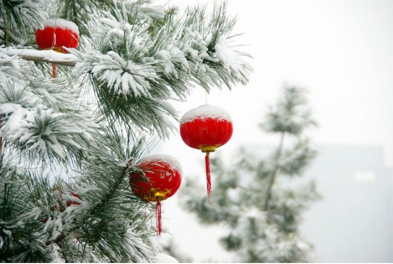 对联:瑞雪兆丰年的前句是什么?