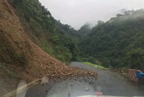 陕西镇巴发生大面积山体垮塌，造成人员伤亡了吗？