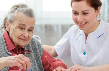 老人临终前为什么掀被子？