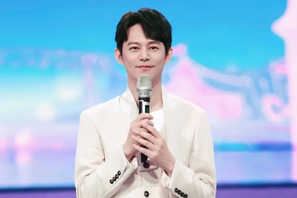 何炅为什么退出湖南卫视