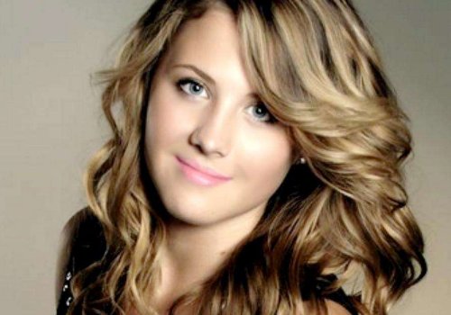 英文名“Sarah”用中文翻译是什么意思？