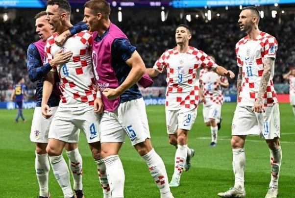 日本对战克罗地亚谁会赢