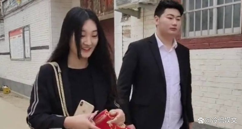 大衣哥朱之文为什么对儿子的态度前后判若两人？网友：错怪亚男了，咋回事？