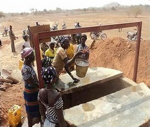 “瑞恩的井”基金会的基金会启示