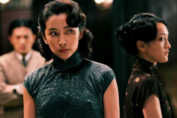 电影风声中六爷给犯人用刑的针灸和药水是什么东西