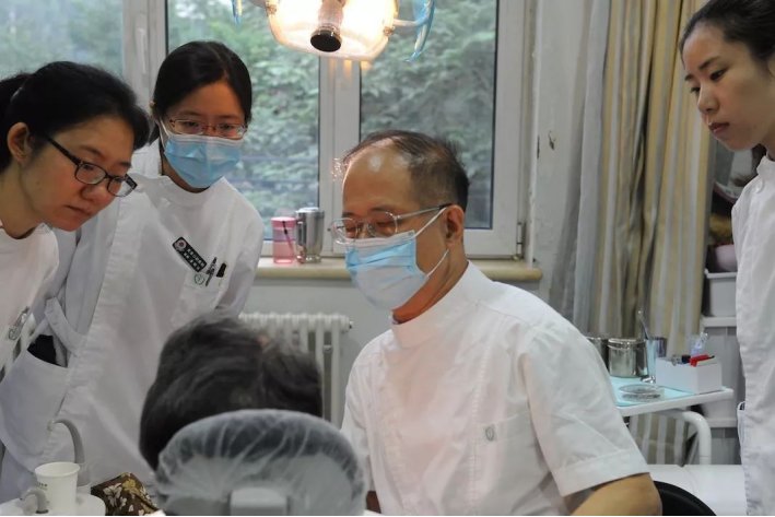 口腔助理医师考试报名条件