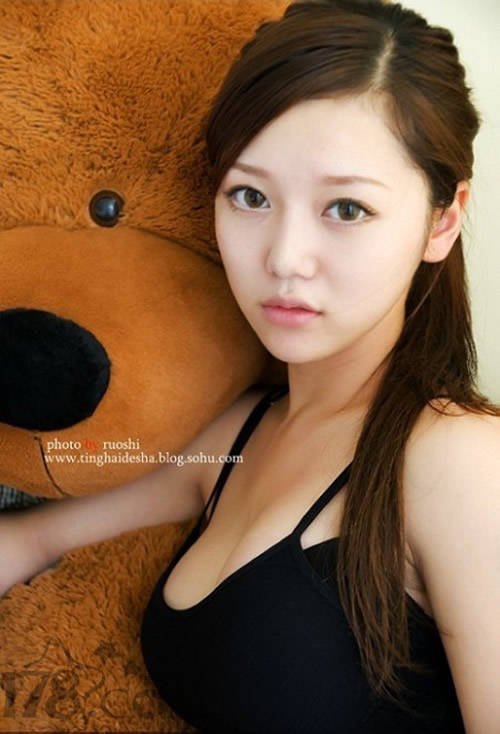 问这个女的叫什么名字，演过什么电视之类的么，知道的麻烦说下，3Q