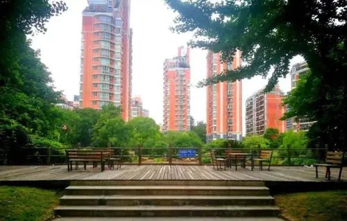 爱情公寓拍摄于哪里?