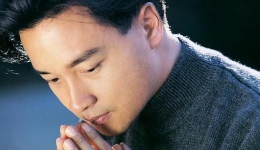 “我就是我，是颜色不一样的烟火”是张国荣哪首歌里的歌词？