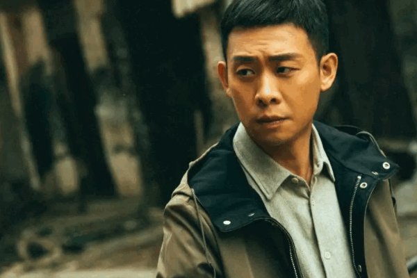 安欣的父亲是谁？