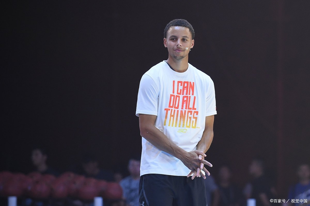 4冠+两MVP+FMVP，库里成为历史第六人，他还曾有过哪些成就？