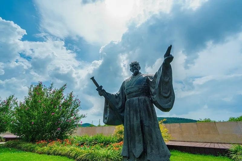 犹留正气参天地永剩丹心照古今是谁写的