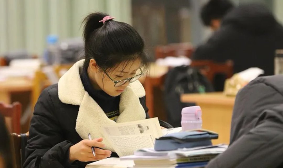 教师资格证考试时间推迟了吗