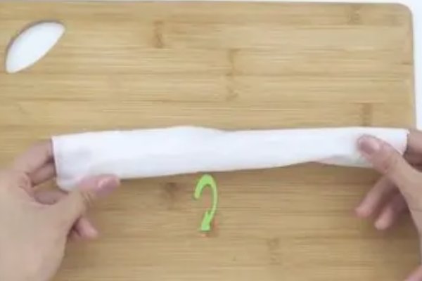 餐巾纸怎么折花