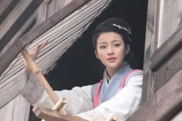 潘金莲倒挂葡萄树描写原文