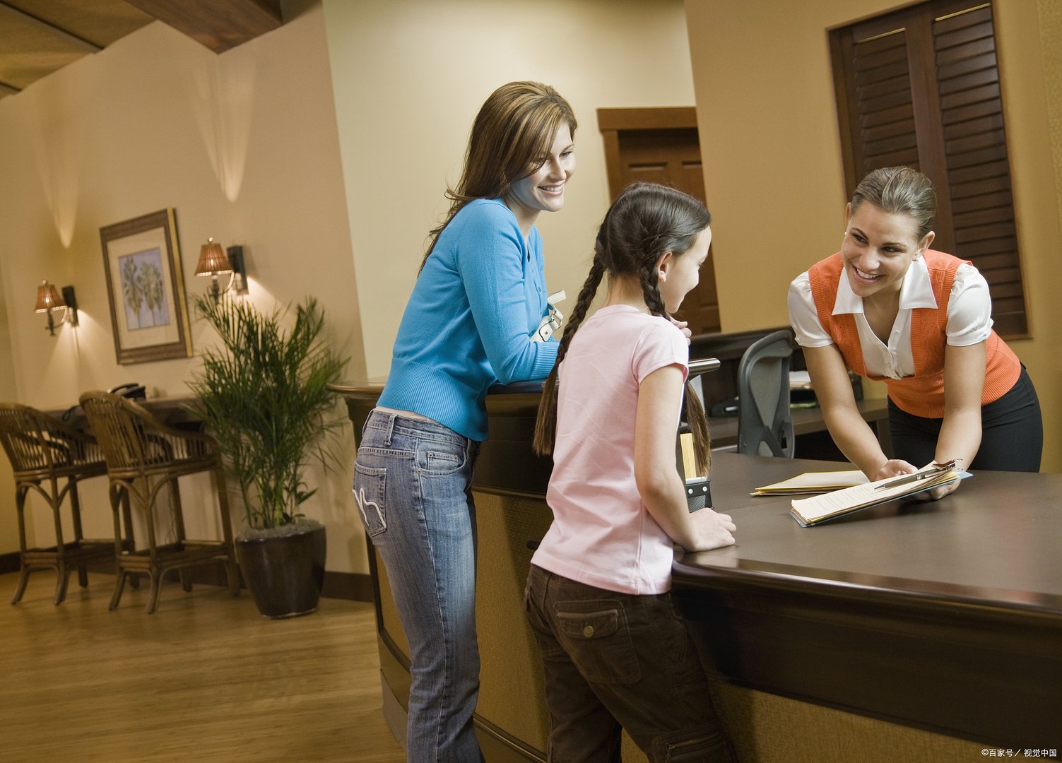 我家孩子10岁了，是一名小女孩，现在特别叛逆怎么办呢？