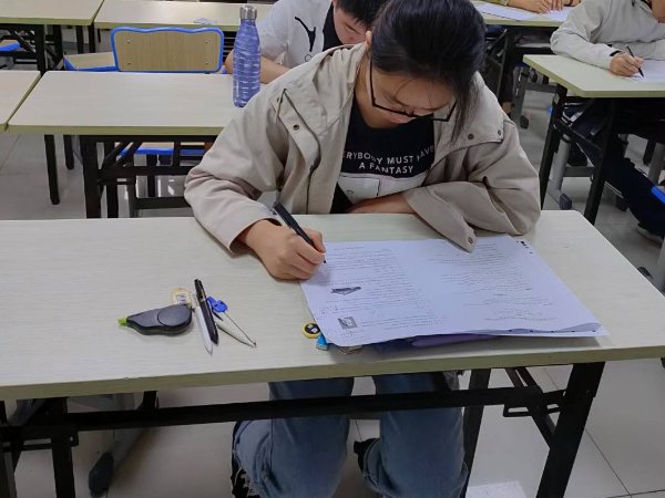 特控线和一本线的区别