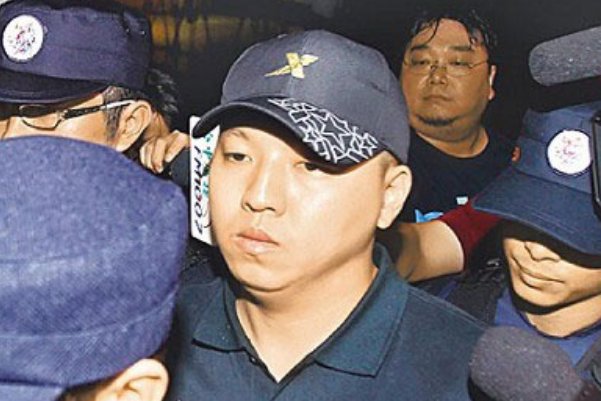 大名鼎鼎的黑帮头目翁奇楠,为何最后落得惨死的结局?