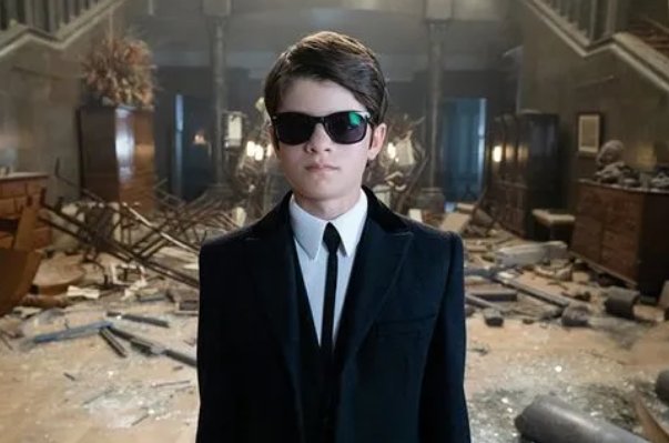 黑夜继承者讲的什么